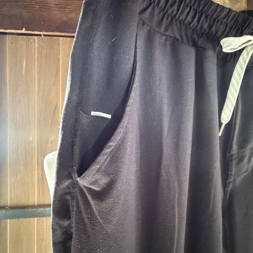 Vuori Men’s Ponto Performance Pant Medium Black Elastic Pockets - Picture 3 of 4